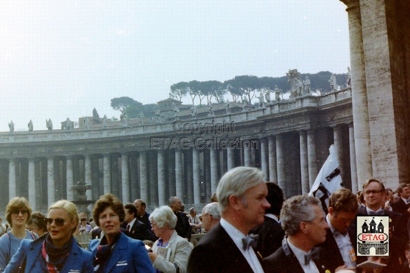 1982 (14) Sint Pieter Tilburgers op het plein