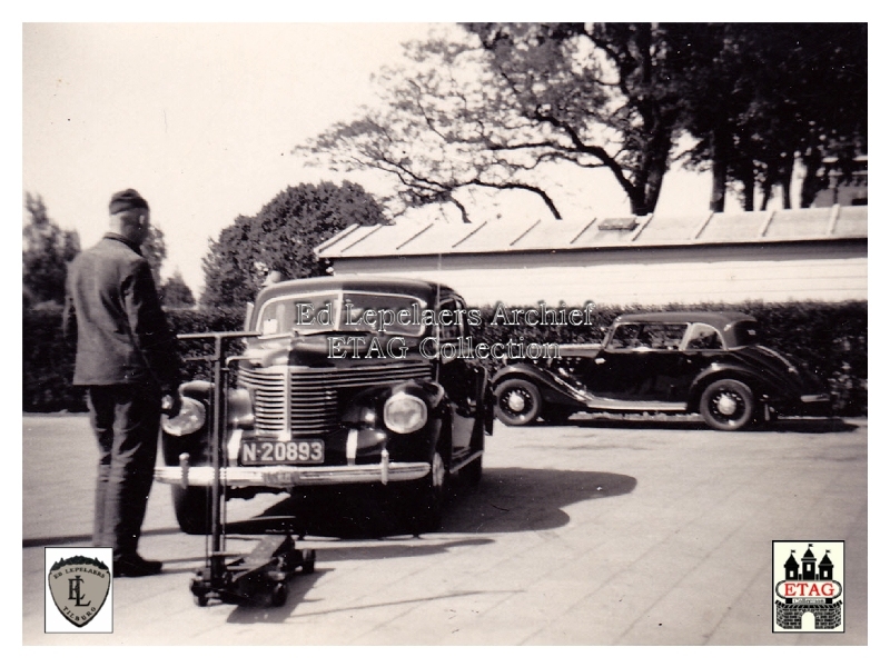 1939 Opel Super Six Lepelaers Binnenplaats #N20893