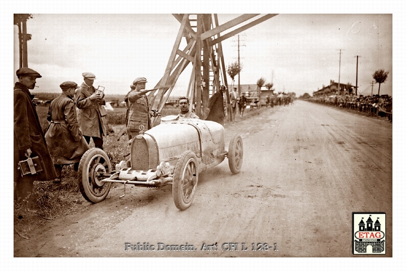 1926 Strasbourg Bugatti Dubonnet #26 1st During stop