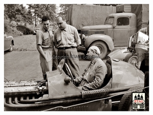 1953 Francorchamps Maserati Juan Jose Gonzalez #2 watching