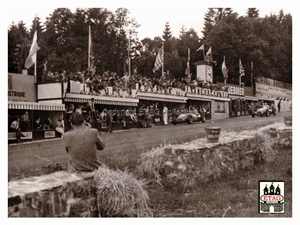 1950 Francorchamps Alfa Fangio #10 Fagioli #12 Passing pits2