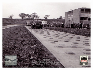 1958 Vauxhall Luton Factory visited by Dutch dealers (11)