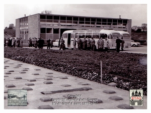 1958 Vauxhall Luton Factory visited by Dutch dealers (12)