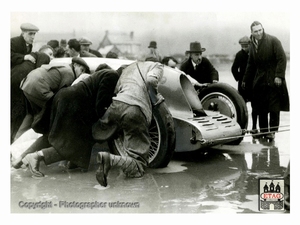 1927 Pendine Sands Bluebird Campbell Recordcar Prepared2