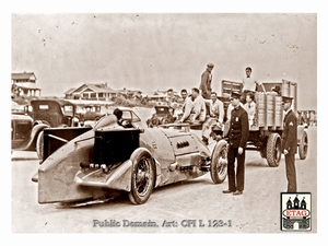 1928 Daytona Beach Bluebird Napier Campbell On beach